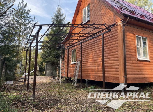 Навес для автомобиля к дому из поликарбоната №86 - фото 1813