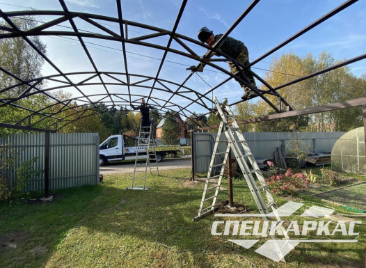 Навес из поликарбоната перед гаражом №82 - фото 1773