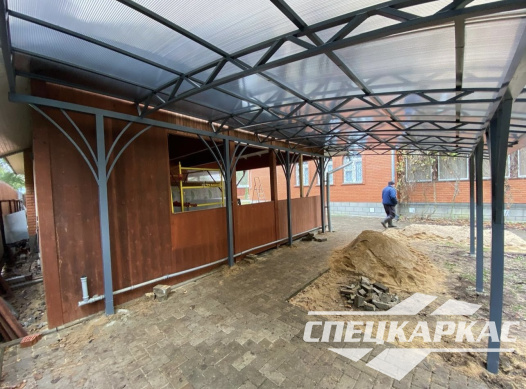Навес из поликарбоната к дому для террасы №68 - фото 1640