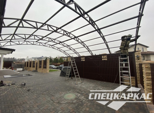 Навес на две машины из поликарбоната усиленный №77 - фото 1723