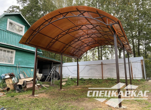 Простой навес для машины из поликарбоната №90 - фото 1856