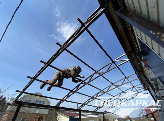 Навес из поликарбонта к дому | Примыкающий навес из поликарбоната над входом в дом №41 - фото 1367